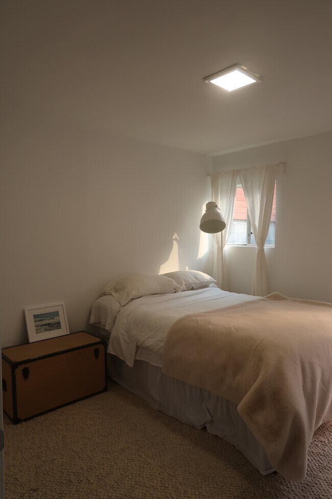 Photo - 128 N Burlington Ave