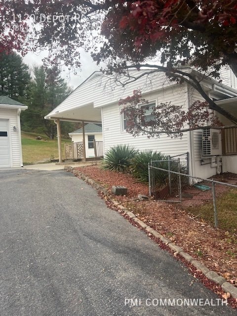 Photo - 1120 Depot Rd