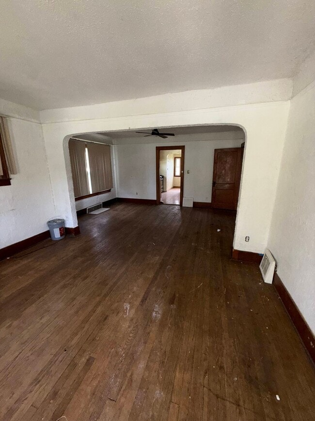 Photo - 3918 Trumbull Ave
