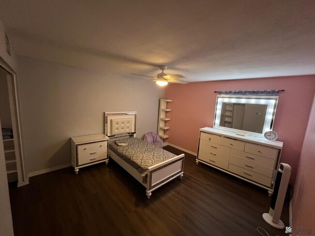 Photo - 3215 London Dr