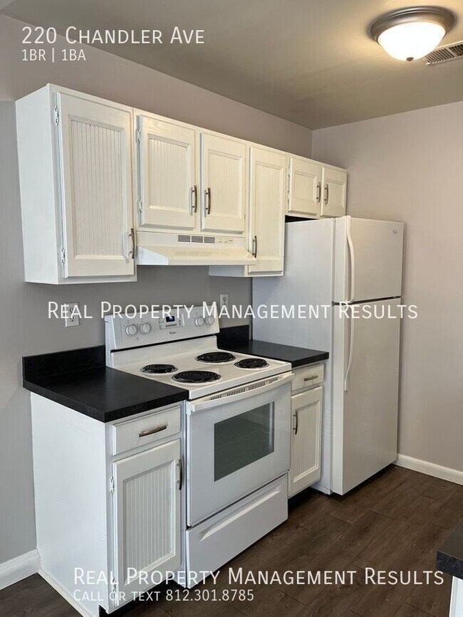 Photo - 220 Chandler Ave