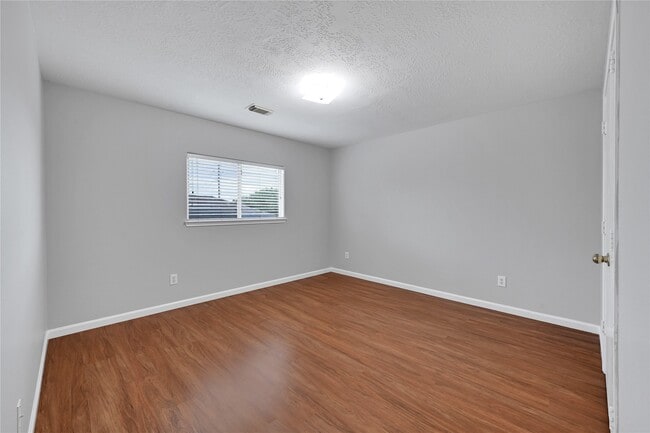 Building Photo - 7818 Black Gap Dr