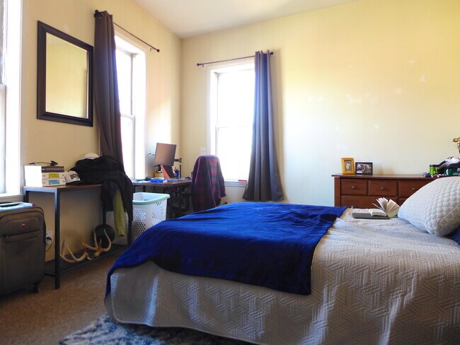 Photo - 12 Davis Ct Unit 2