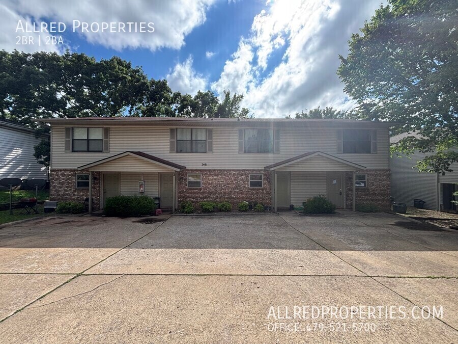 Photo - 2481 N Brophy Ave-4