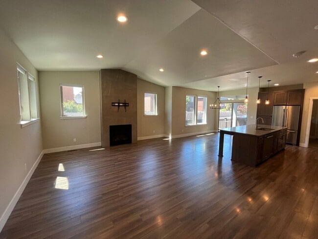63136 NW Via Cambria