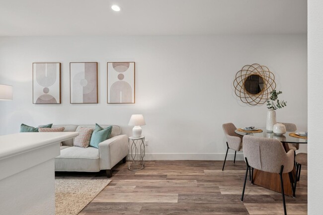 Photo - 3479 Client Cmn