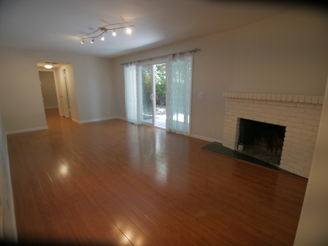 Photo - 1285 Manchester Dr Unidad 2