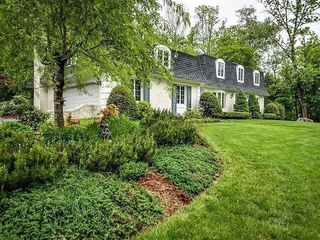 Photo - 16 Munnings Dr