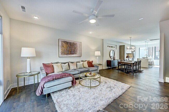 Photo - 1208 Minter Pl