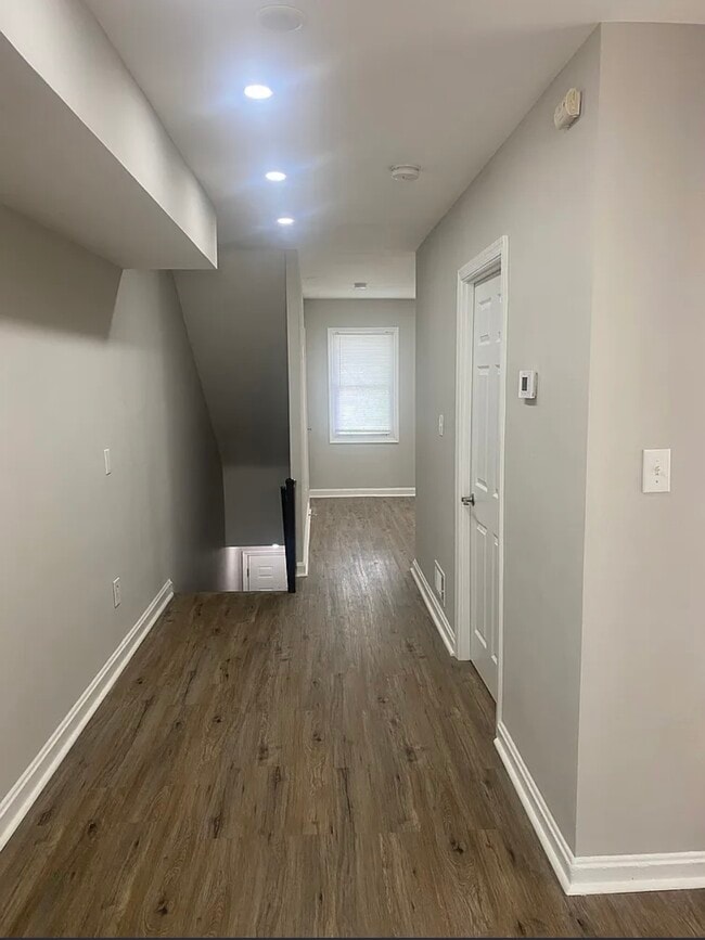 Photo - 2351 S St SE Unit B