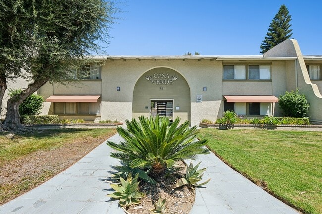 Casa Verde at Canyon Crest Hills Apartments