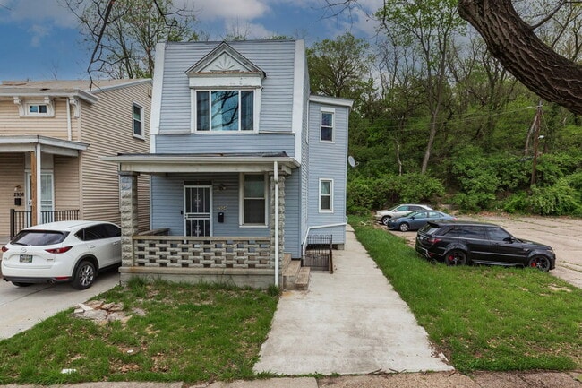 Building Photo - 2954 Central Pkwy