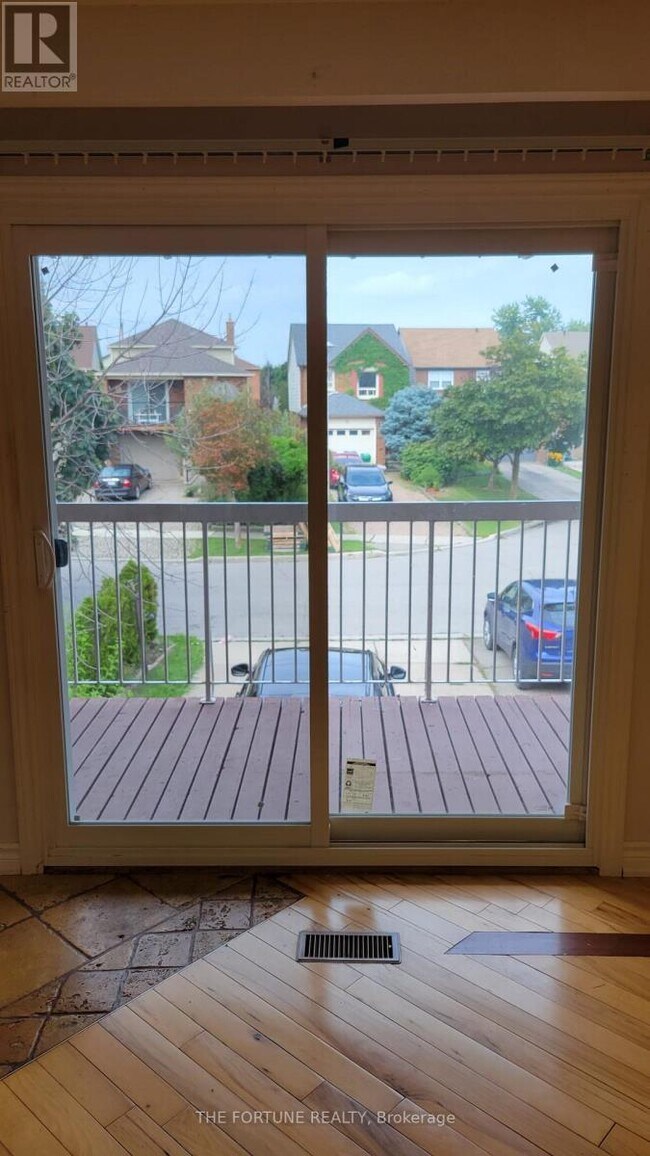 Photo - 44 Rotherglen Ct