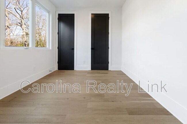 Photo - 3519 Avalon Ave