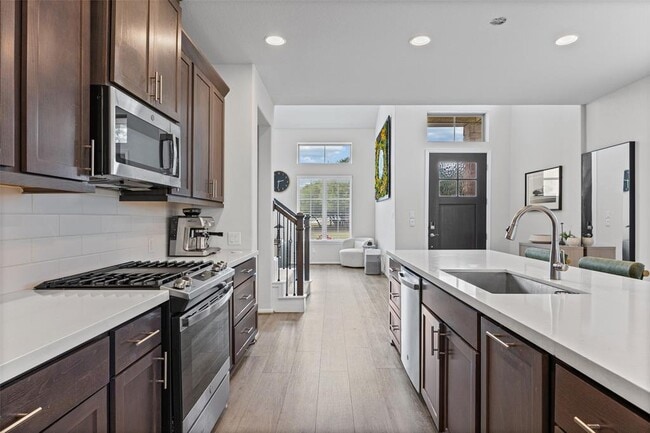 Photo - 904 Azul Lagoon Dr