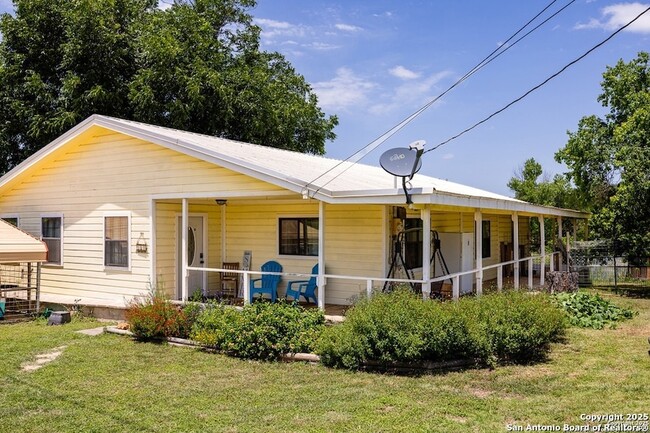 Building Photo - 904 TX-173 Rental