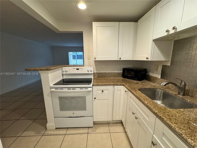 Photo - 8605 SW 68th Ct Unit 4