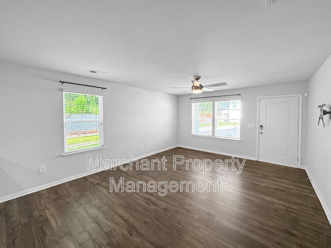 Photo - 403 Moss Branch Ct