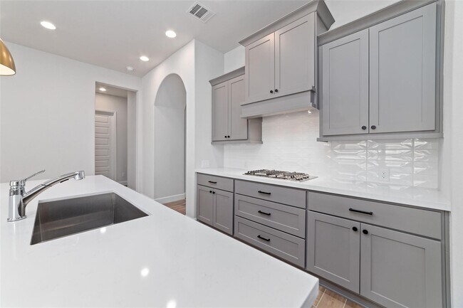 Photo - 624 Cape Capri Dr