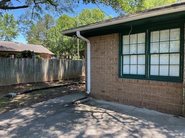 Photo - 138 Manning Rd SW