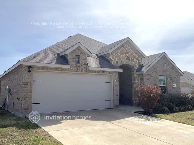 Building Photo - 608 Nexus Dr