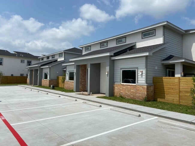 Photo - 7700 Via del Mar Cir