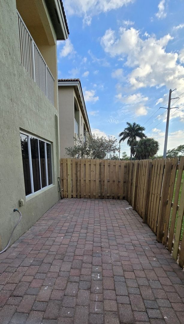 Photo - 2344 SE 16th Terrace