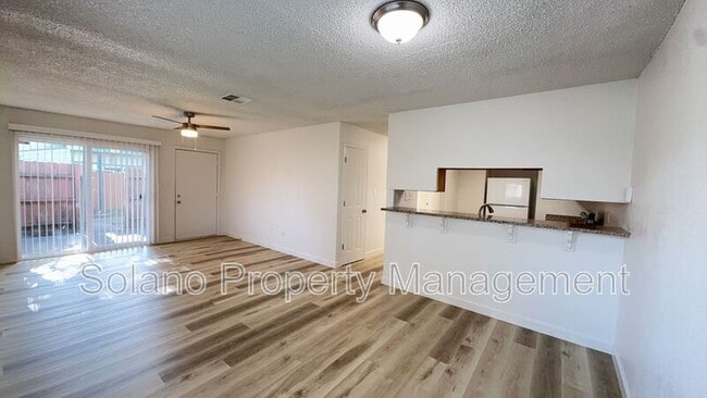 Photo - 1625 Park Ln