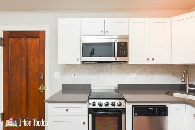 Photo - 645 W Wrightwood Ave Unidad A03C