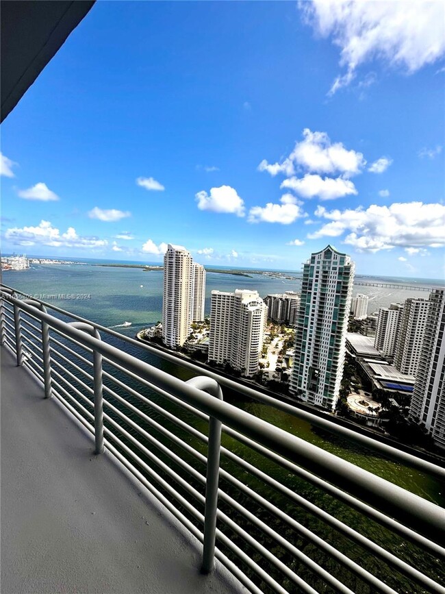 Photo - 325 S Biscayne Blvd Condo Unit LPH 17