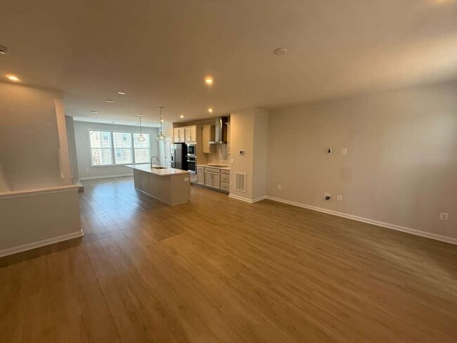 Photo - 8843 Foxway Rdg Ln