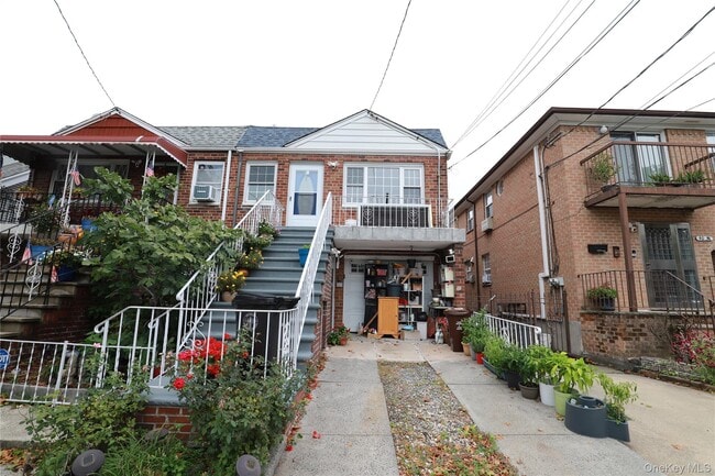 Building Photo - 40-17 203rd St Unit FL 2
