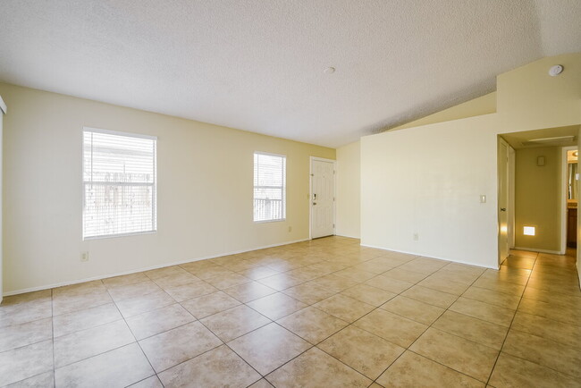 Photo - 4774 W Menadota Dr