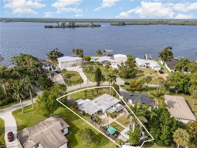Photo - 4464 E Riverside Dr