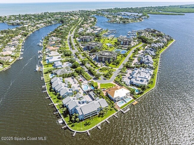 Building Photo - 1821 Mooringline Dr Unit 2