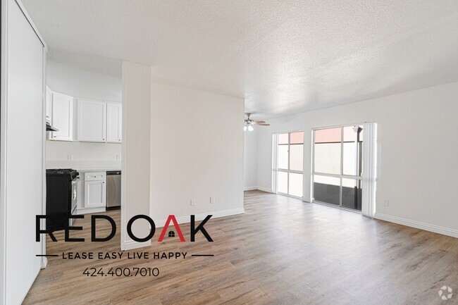 Building Photo - Fabulous One Bedroom Featuring a Sunny, Op... Unit 319 Rental