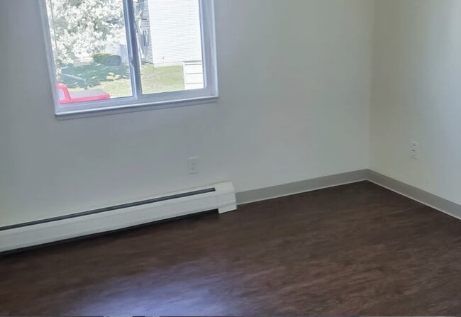 Photo - 378 Poplar St