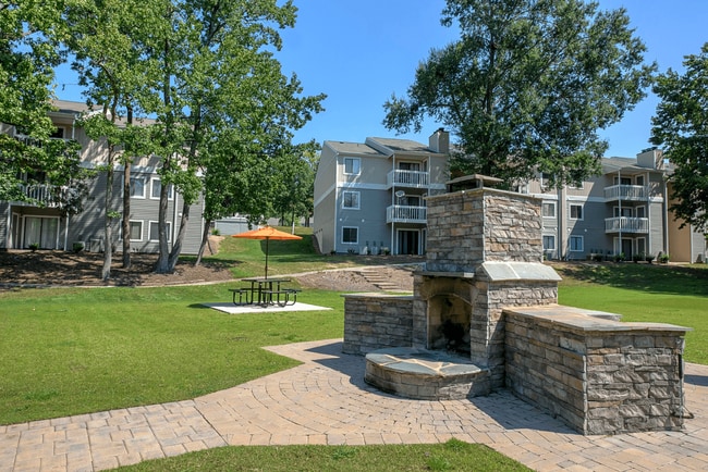 Photo - Eastchester Ridge Apartments