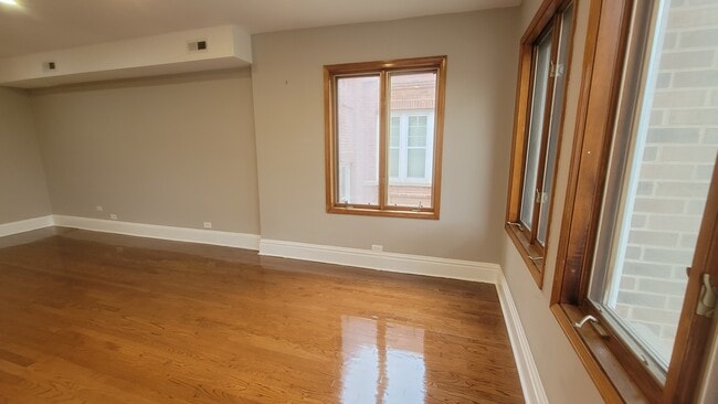 Photo - 6437 N Glenwood Ave