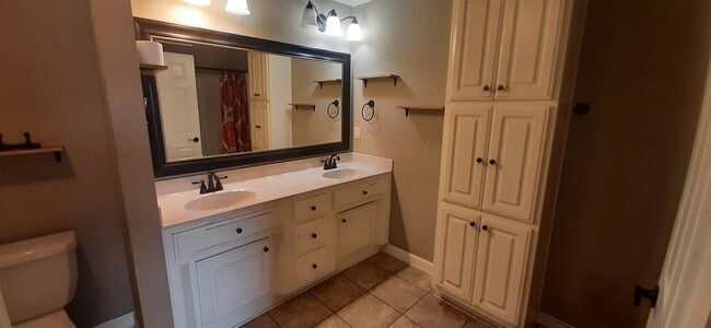 Photo - 327 Austin Creek Dr