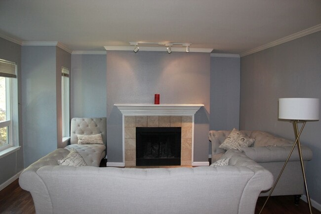 Photo - Gated Condo 2 bedroom 2 bath with no stairs! Unit N202