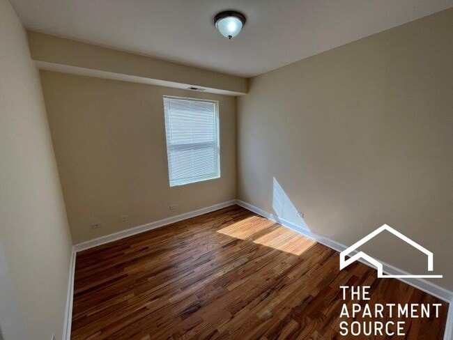 Photo - 4606 N Monticello Ave Unit 3S