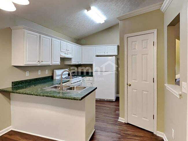 Photo - 3626 Clubside Walk NW