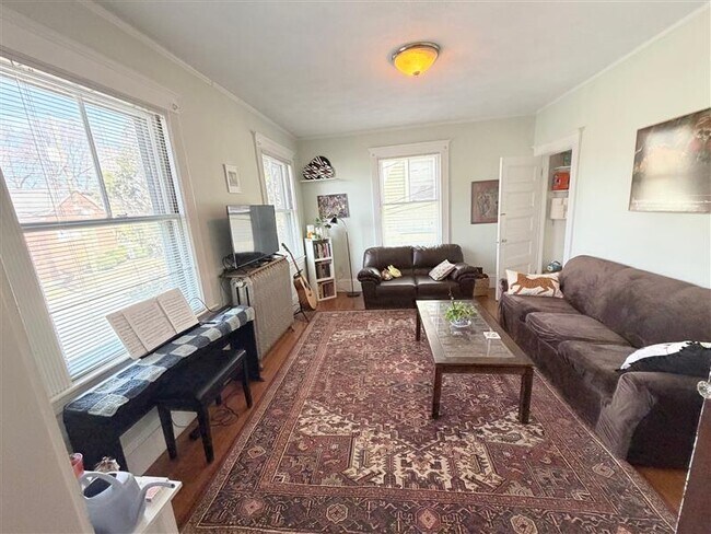 Photo - 79 College Ave