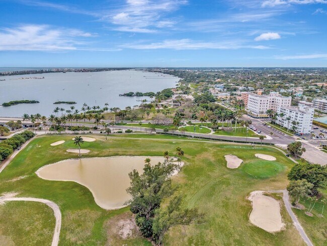 Photo - 1 N Golfview Rd Unidad 305E