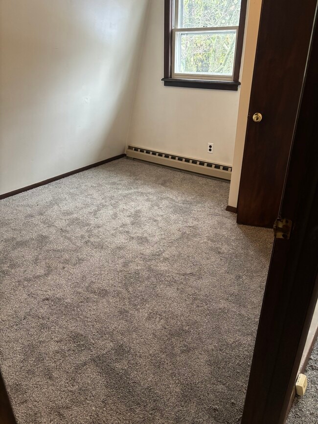 Photo - 368 Warner Dr