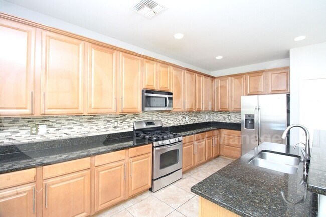 Photo - 963 E Euclid Ave