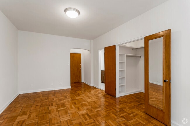 Studio - 486 SF