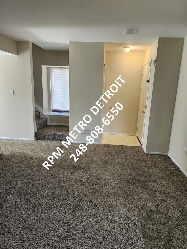 Move In Ready Southfield Condo House Rental in Southfield, MI