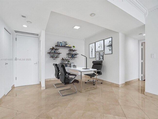 Photo - 1000 W Island Blvd Unit 1612